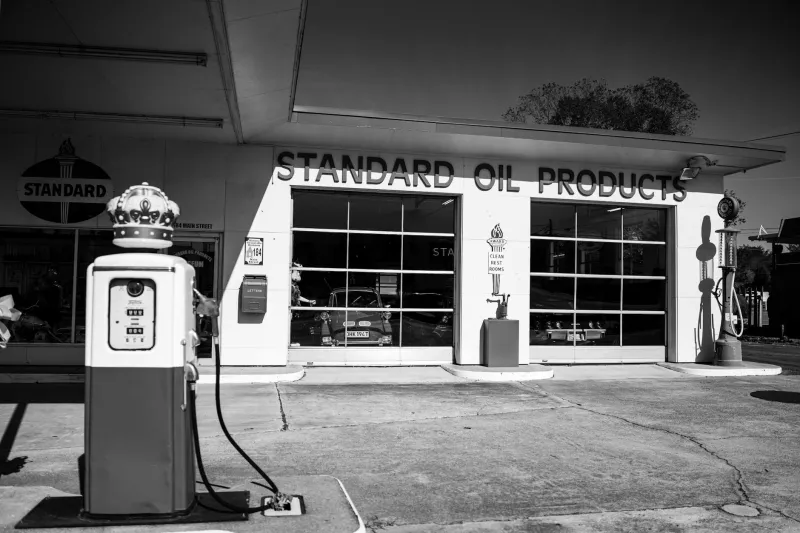 The Penny-Pinching Station Owner Who Started America's Great Gas Pump Revolution