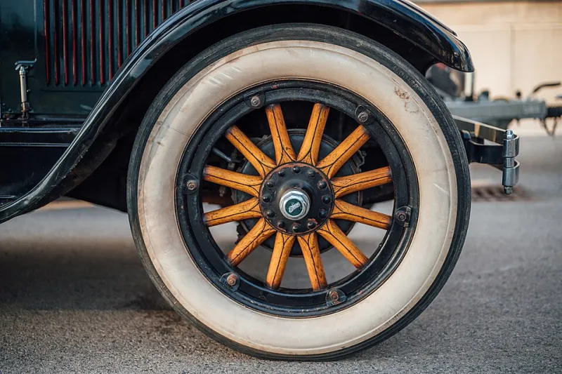 Tiller, Joystick, or Wheel: The Forgotten Design War That Shaped Every Car Ever Built